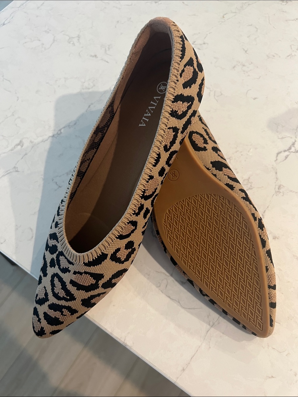 VIVAIA Leopard Print Pointed Ballet Flats in Beige & Black